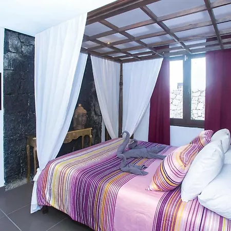 Playa Blanca Sleeps 12 Air Con Wifi Βίλα *